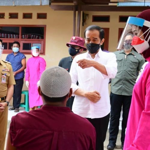 Presiden Apresiasi Jabar Kejar Target Kekebalan Komunal Melalui Vaksinasi Door to Door