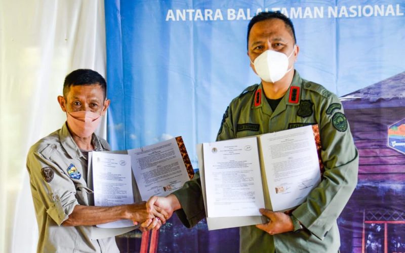 Disaksikan Pemda dan DPRD Sintang, Kelompok Masyarakat Jalin Kerjasama dengan Balai TN Gunung Ciremai