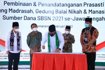 Resmikan 39 Gedung Baru, Menag: Madrasah dan KUA Bersalin Rupa untuk Transformasi Layanan