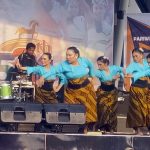 Keren! Siswi SMPN 1 Kuningan Tampil Memukau, Bawakan Tarian Ngudag Ciremai di Pameran Pembangunan